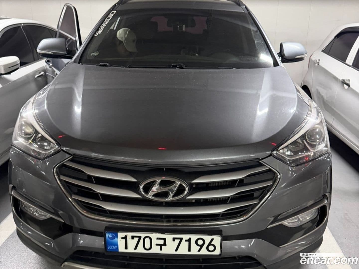 Main__Slider__Photo:Santafe Hyundai 2015.9-2