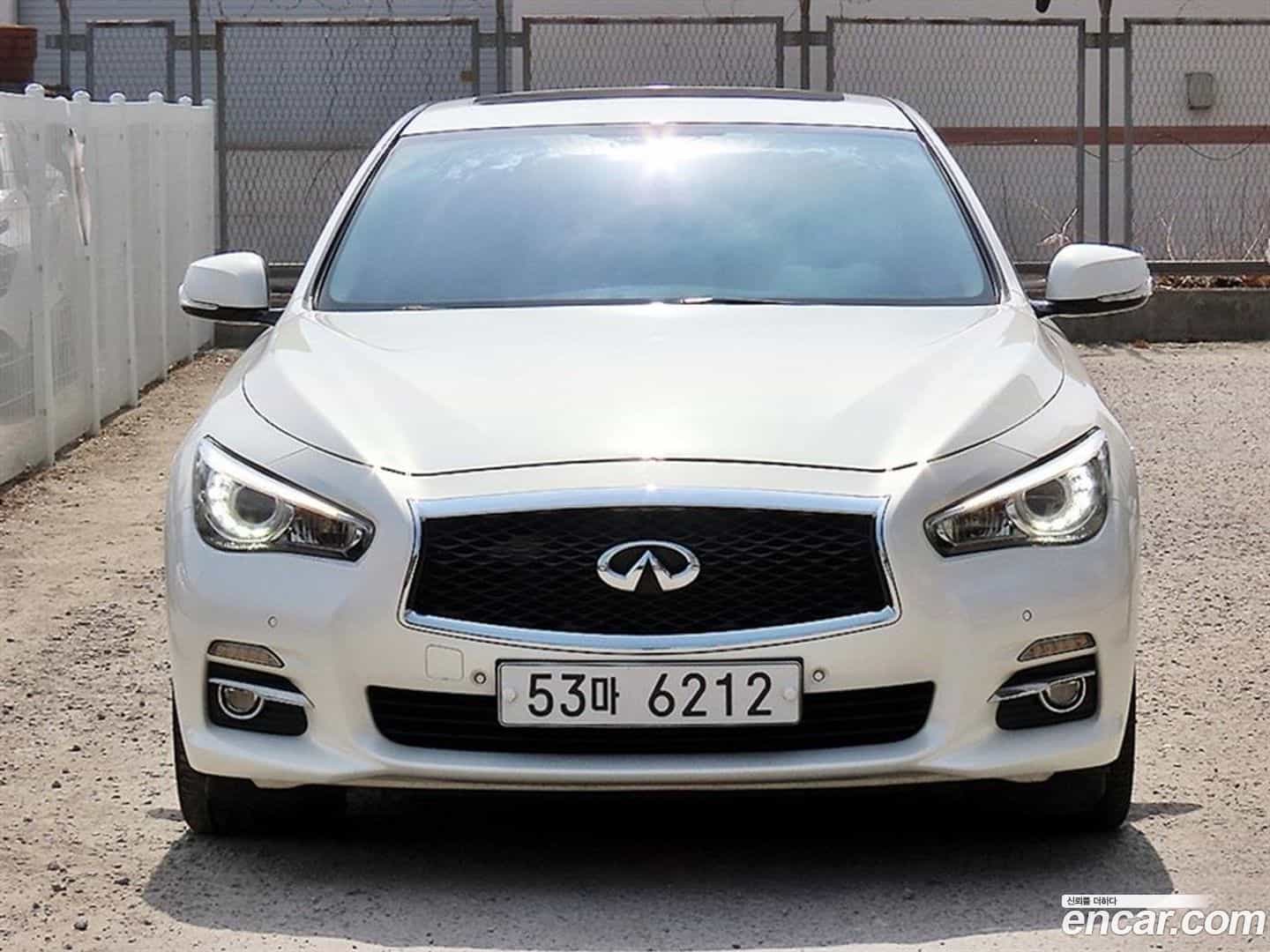 Q50 Infiniti 2014.5-OUTER-001