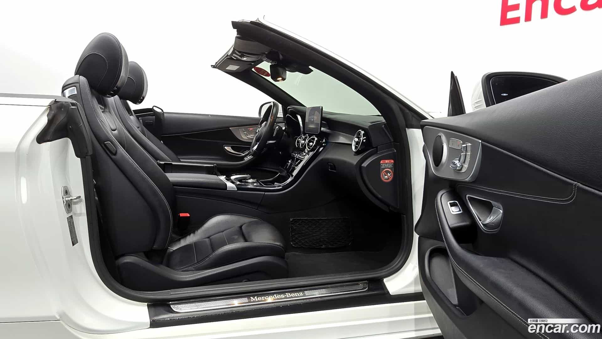 C-Class Mercedes-Benz 2017.5-INNER-010