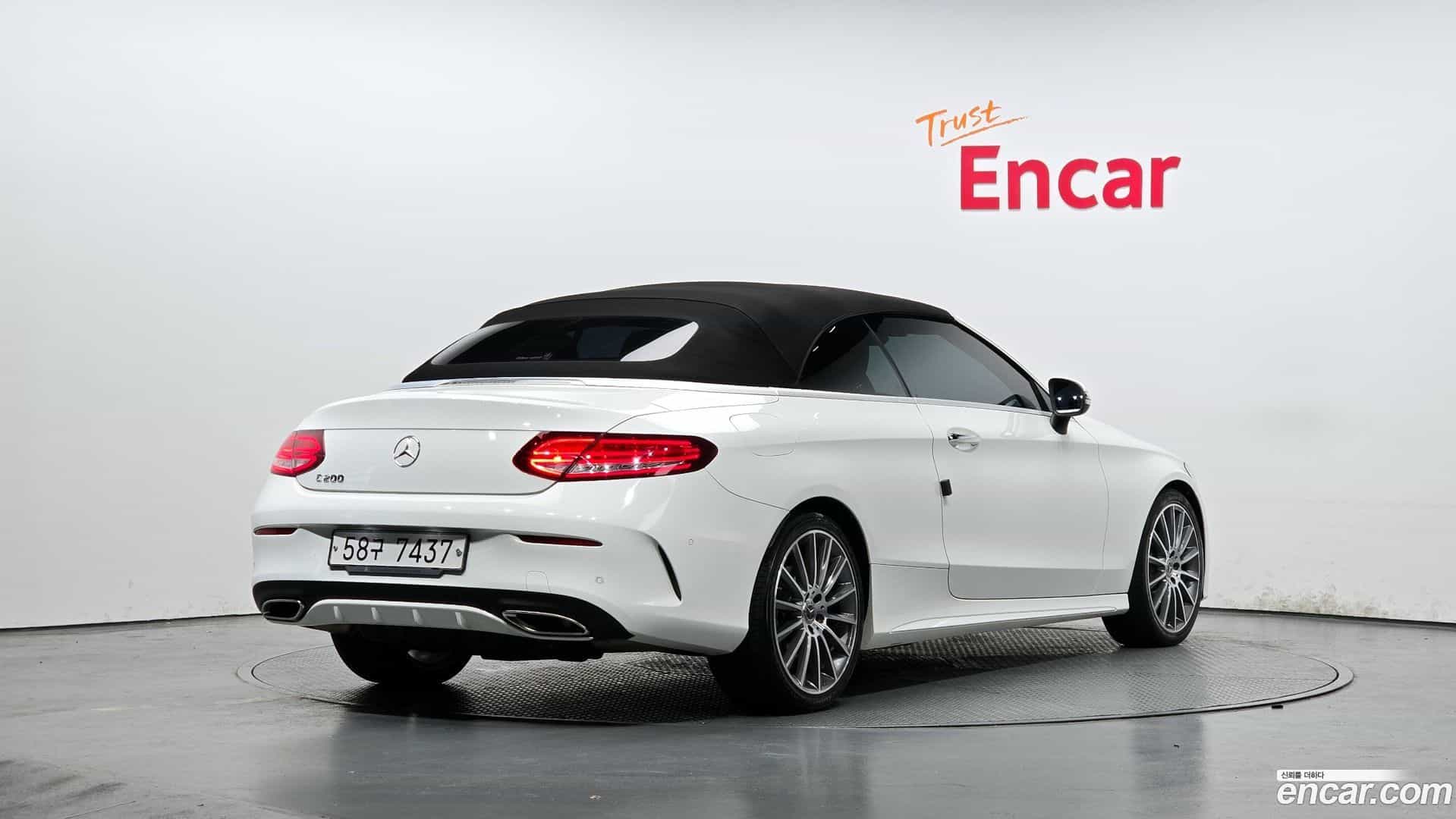 C-Class Mercedes-Benz 2017.5-OPTION-024