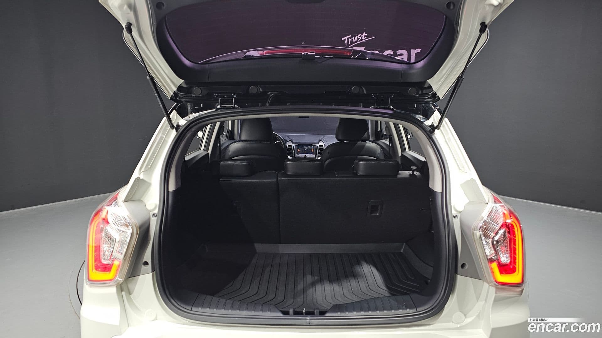 Main__Slider__Photo:TIBOLI KG_Mobility_Ssangyong 2016.7-19