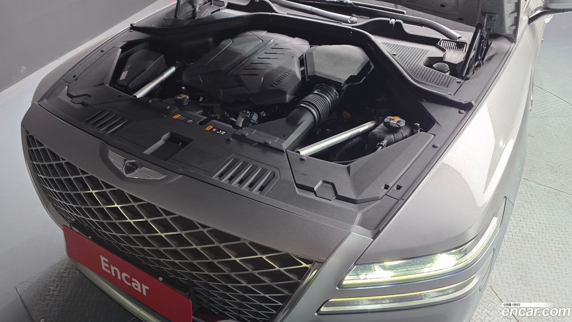 Main__Slider__Photo:GV80 Genesis 2020.10-5