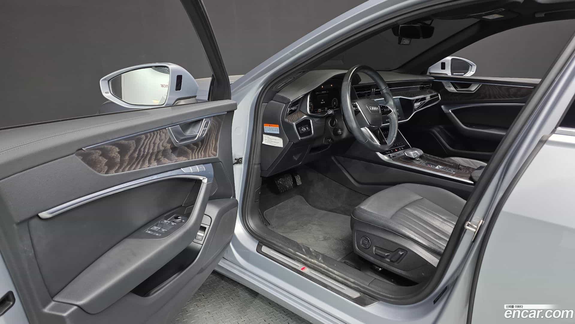 A6 Audi 2021.0-INNER-010