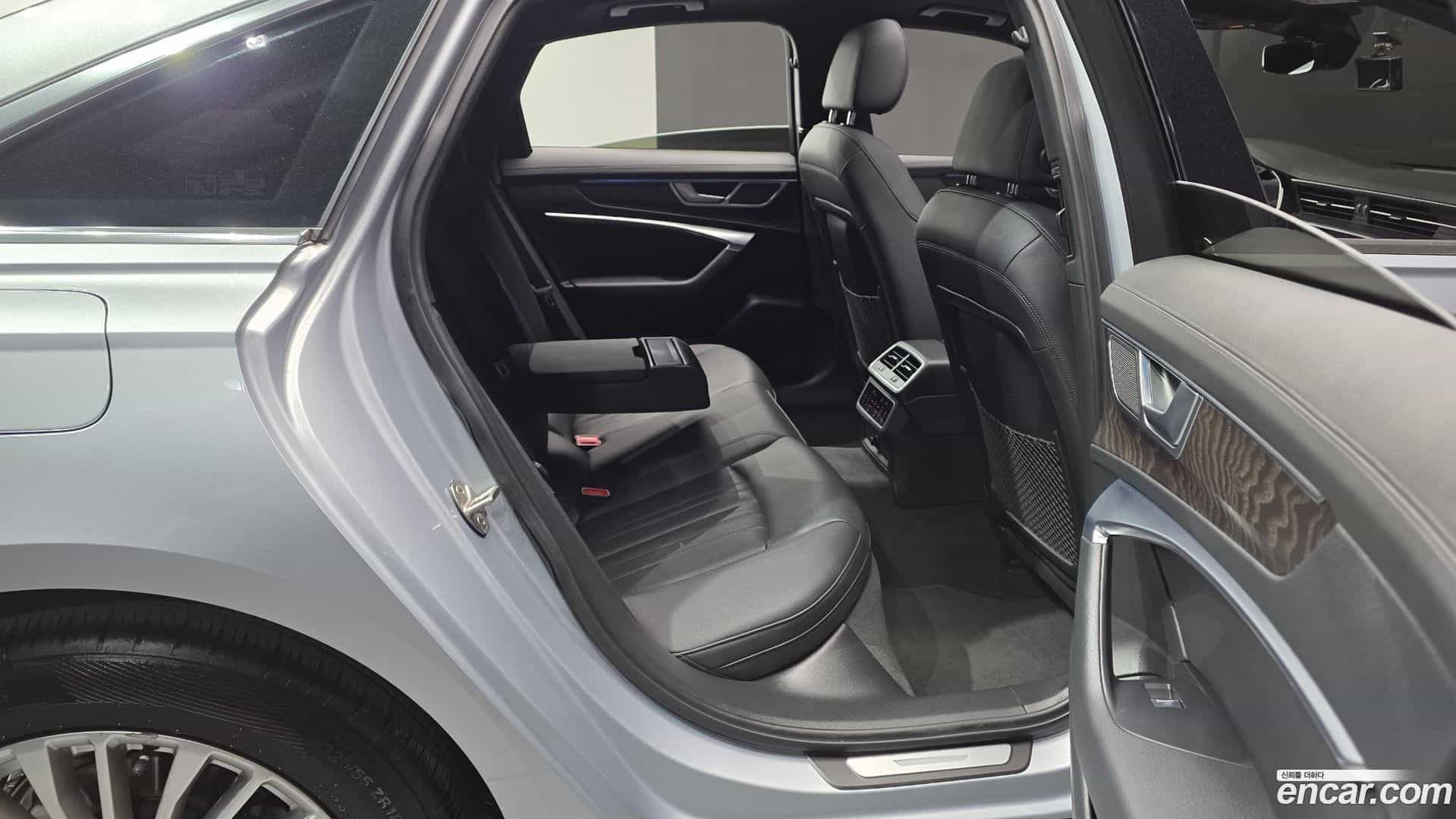 A6 Audi 2021.0-OPTION-016