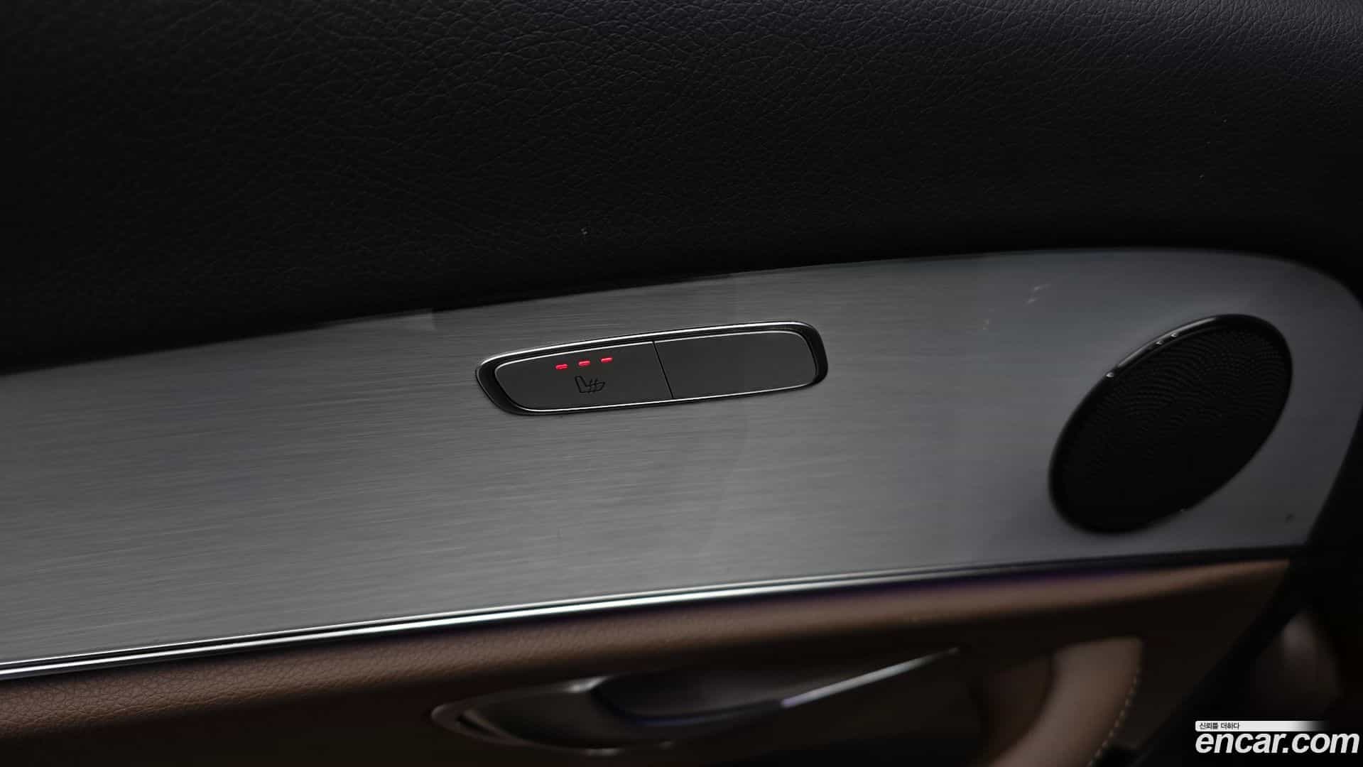 E-Class Mercedes-Benz 2020.10-OPTION-022