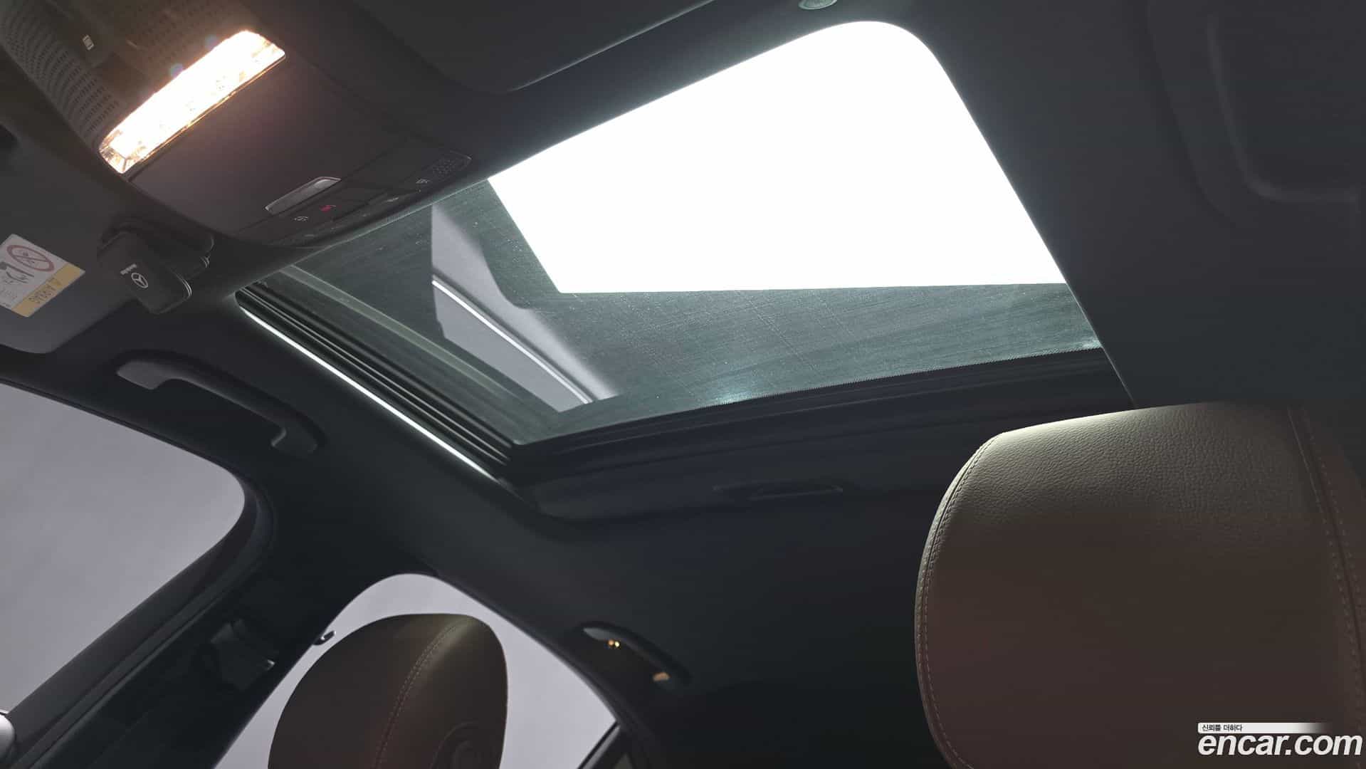 E-Class Mercedes-Benz 2020.10-OPTION-023