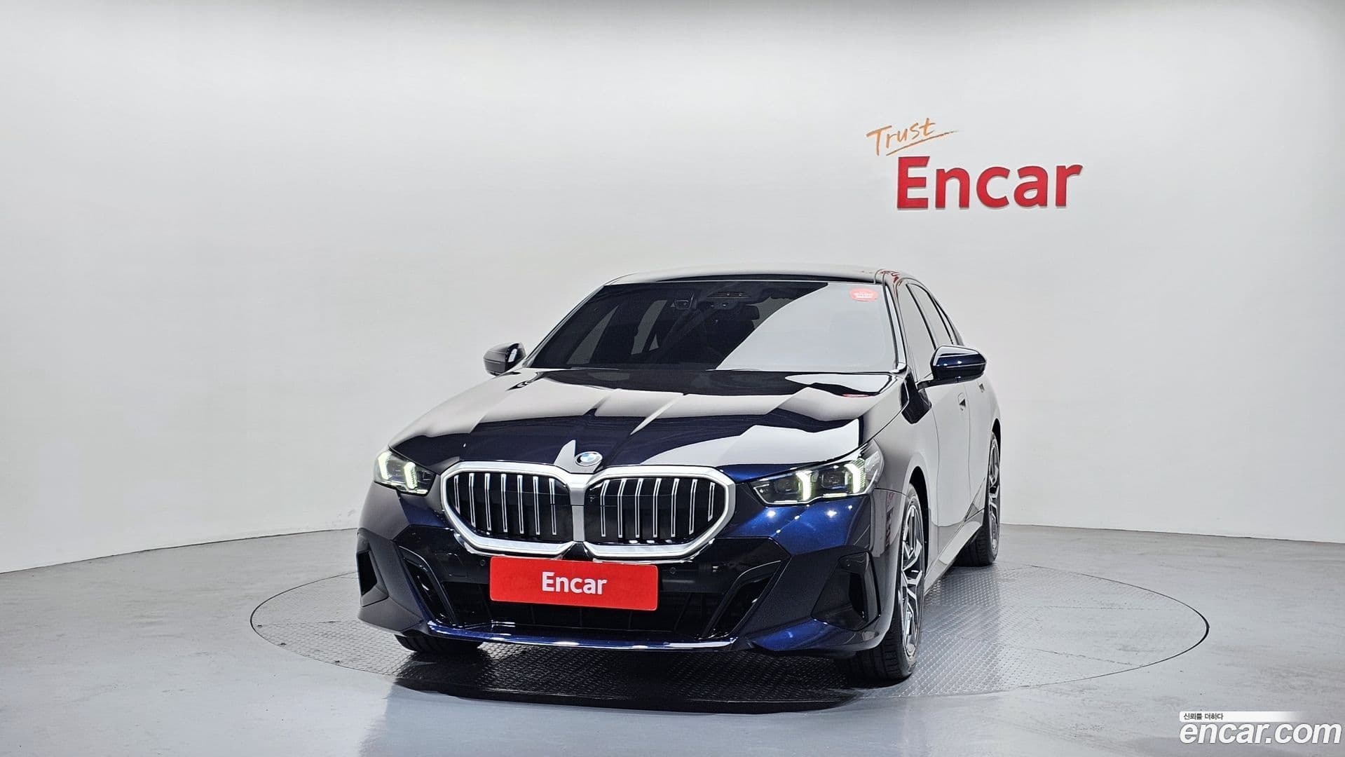 Main__Slider__Photo:5-Series BMW 2025.9-2