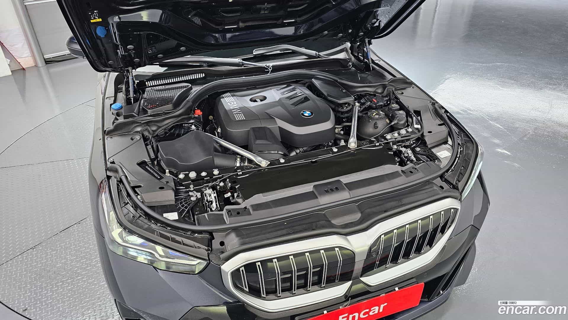 5-Series BMW 2025.9-OUTER-006