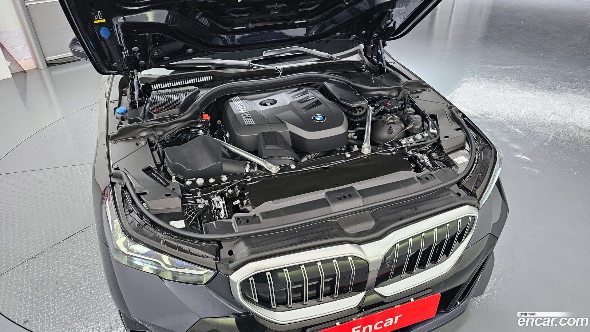 Main__Slider__Photo:5-Series BMW 2025.9-5