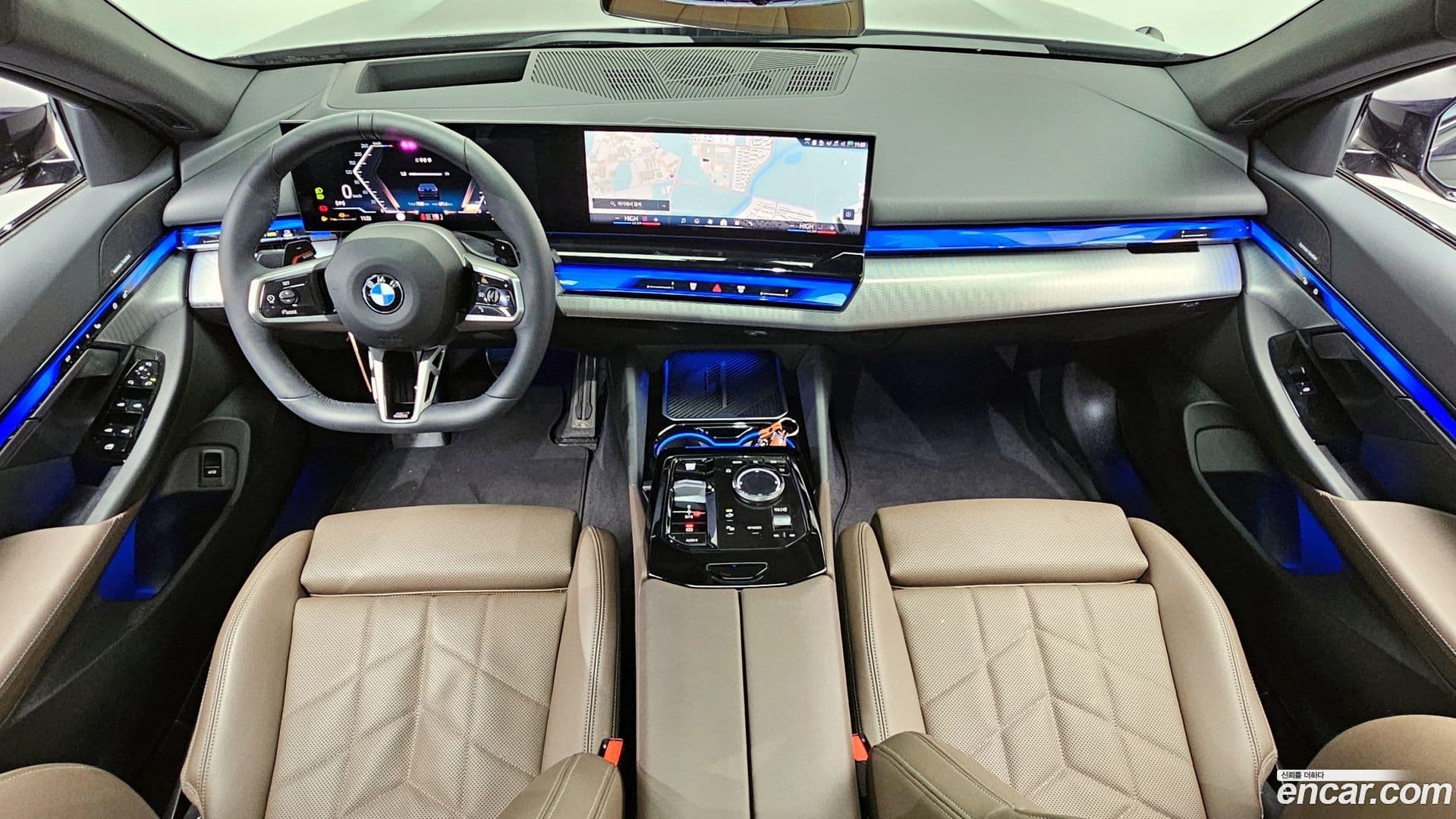 Main__Slider__Photo:5-Series BMW 2025.9-6