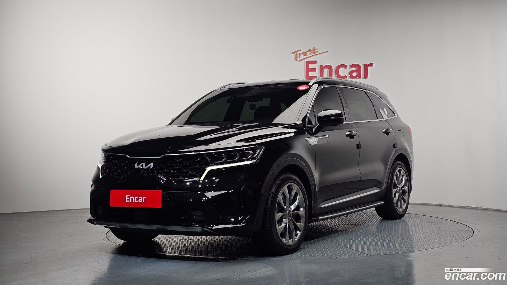 Main__Slider__Photo:Sorento Kia 2021.6-0