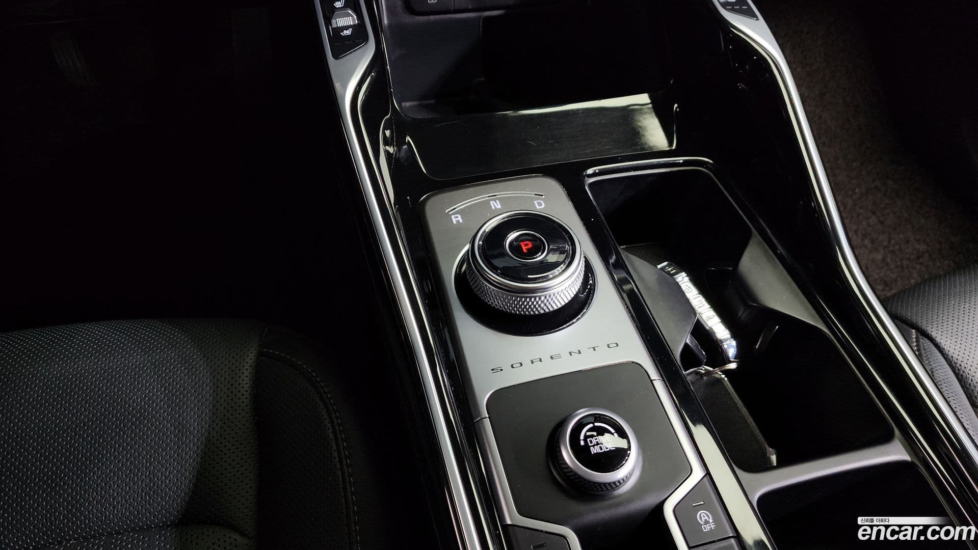 Main__Slider__Photo:Sorento Kia 2021.6-8