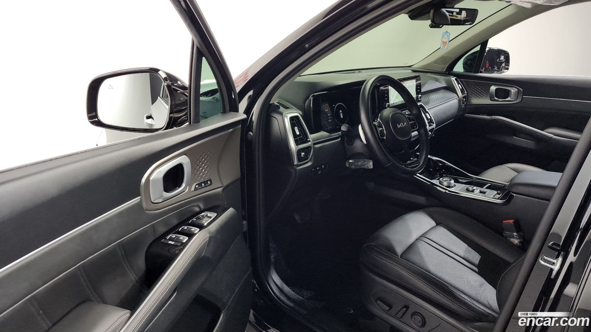 Main__Slider__Photo:Sorento Kia 2021.6-9