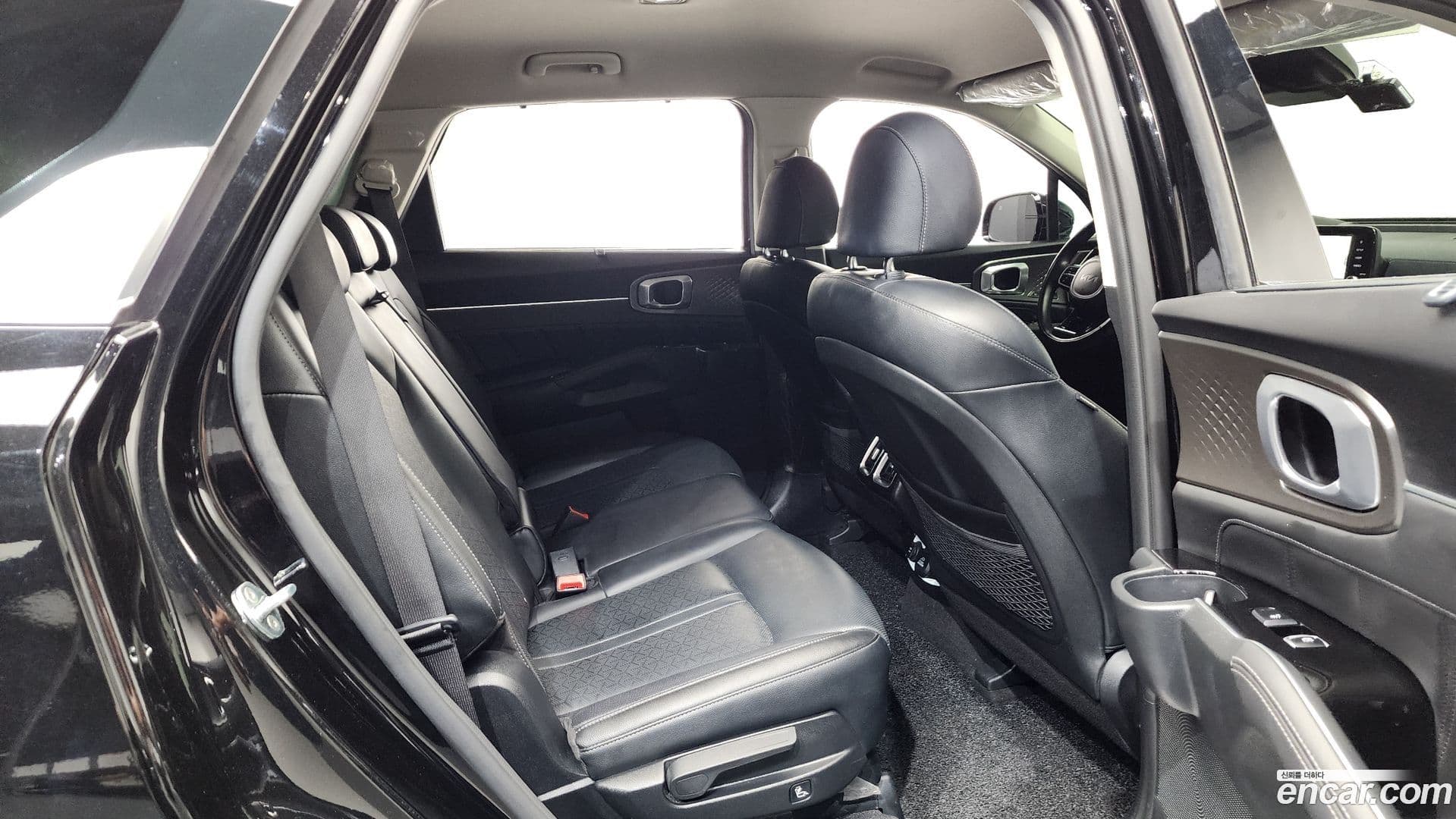 Main__Slider__Photo:Sorento Kia 2021.6-11