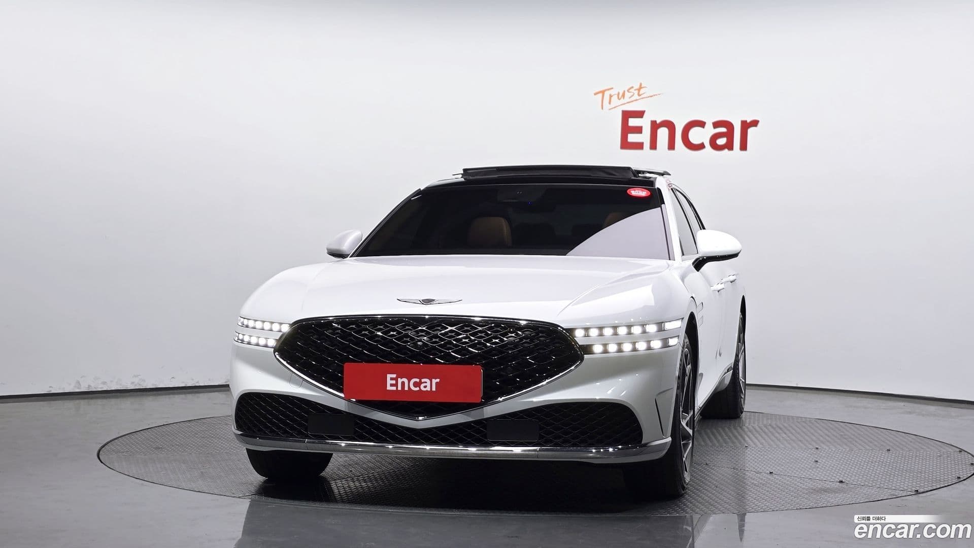 Main__Slider__Photo:G90 Genesis 2022.2-2