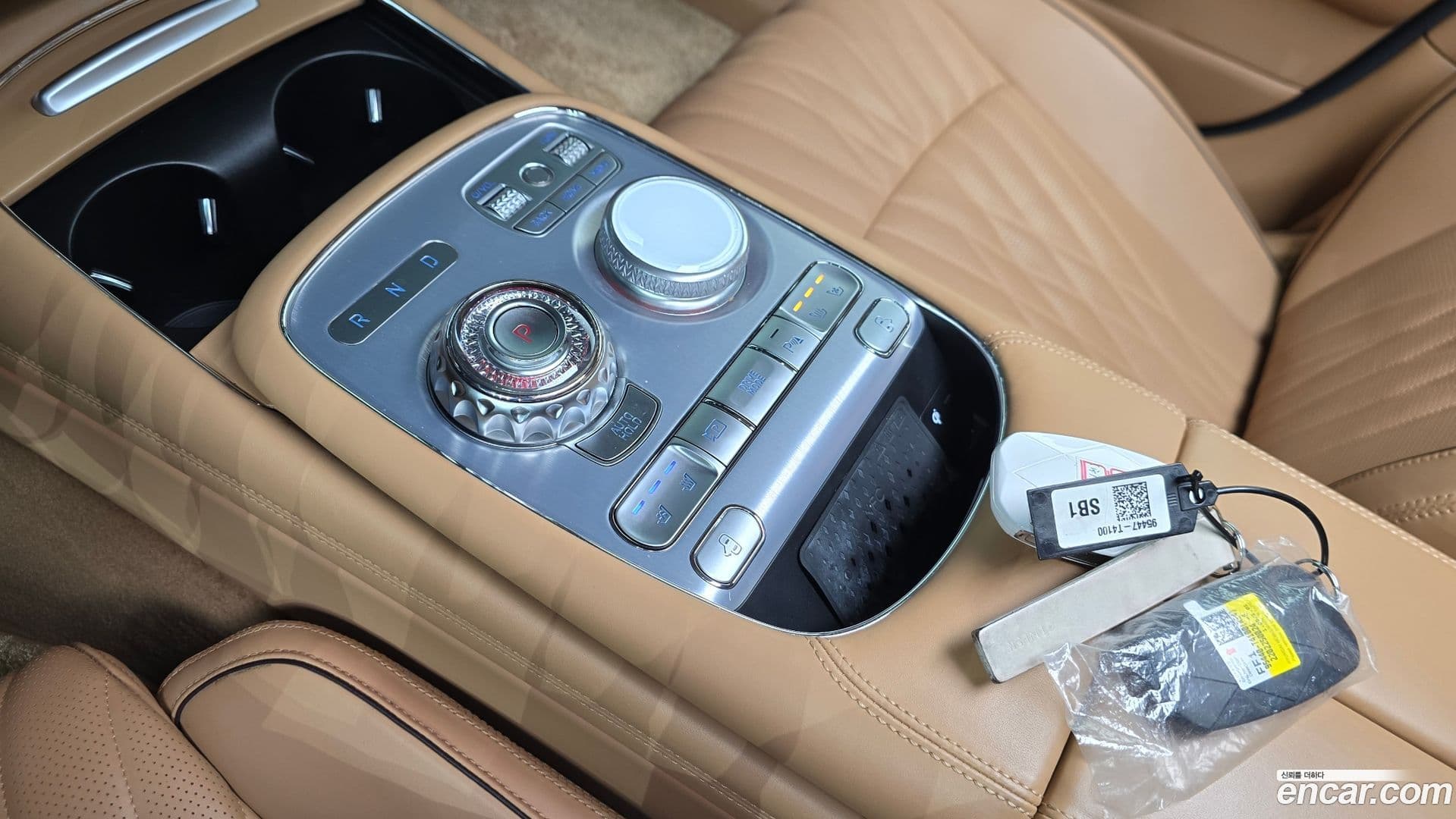 Main__Slider__Photo:G90 Genesis 2022.2-8