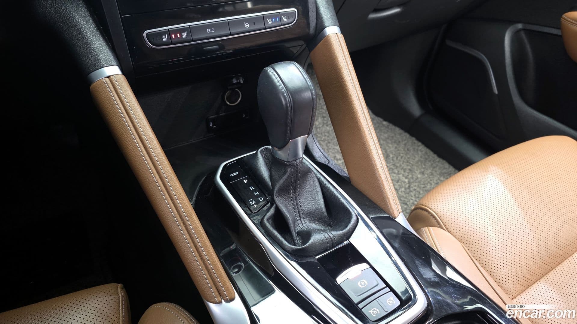 Main__Slider__Photo:QM6 Renault-KoreaSamsung 2020.10-8