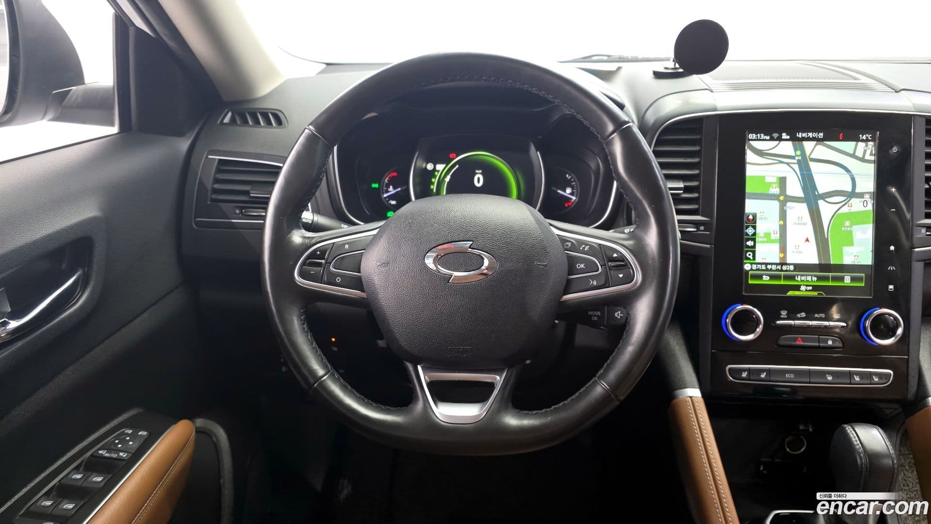 Main__Slider__Photo:QM6 Renault-KoreaSamsung 2020.10-12