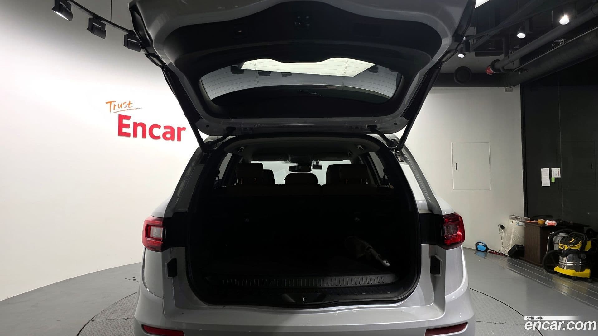 Main__Slider__Photo:QM6 Renault-KoreaSamsung 2020.10-19