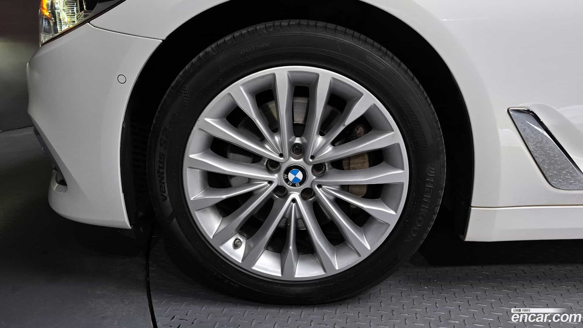 5-Series BMW 2019.9-OUTER-005