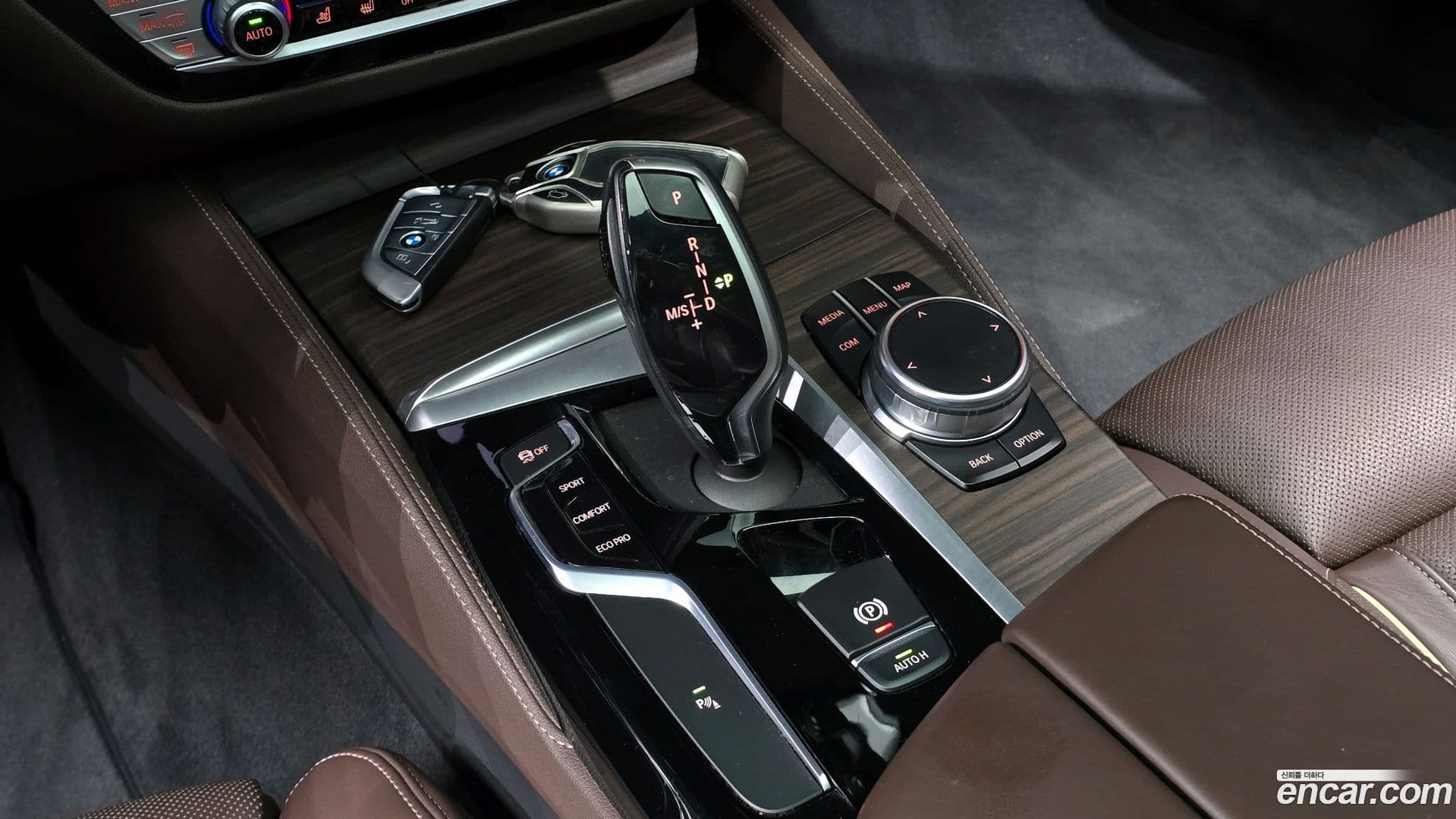 Main__Slider__Photo:5-Series BMW 2019.9-8