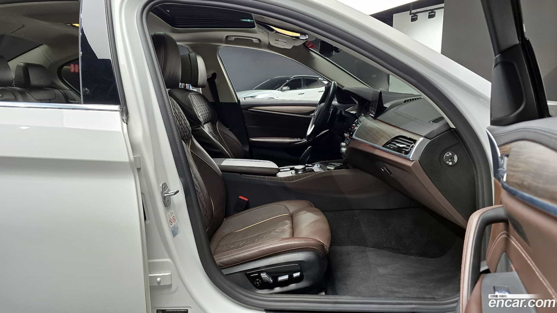 5-Series BMW 2019.9-INNER-010