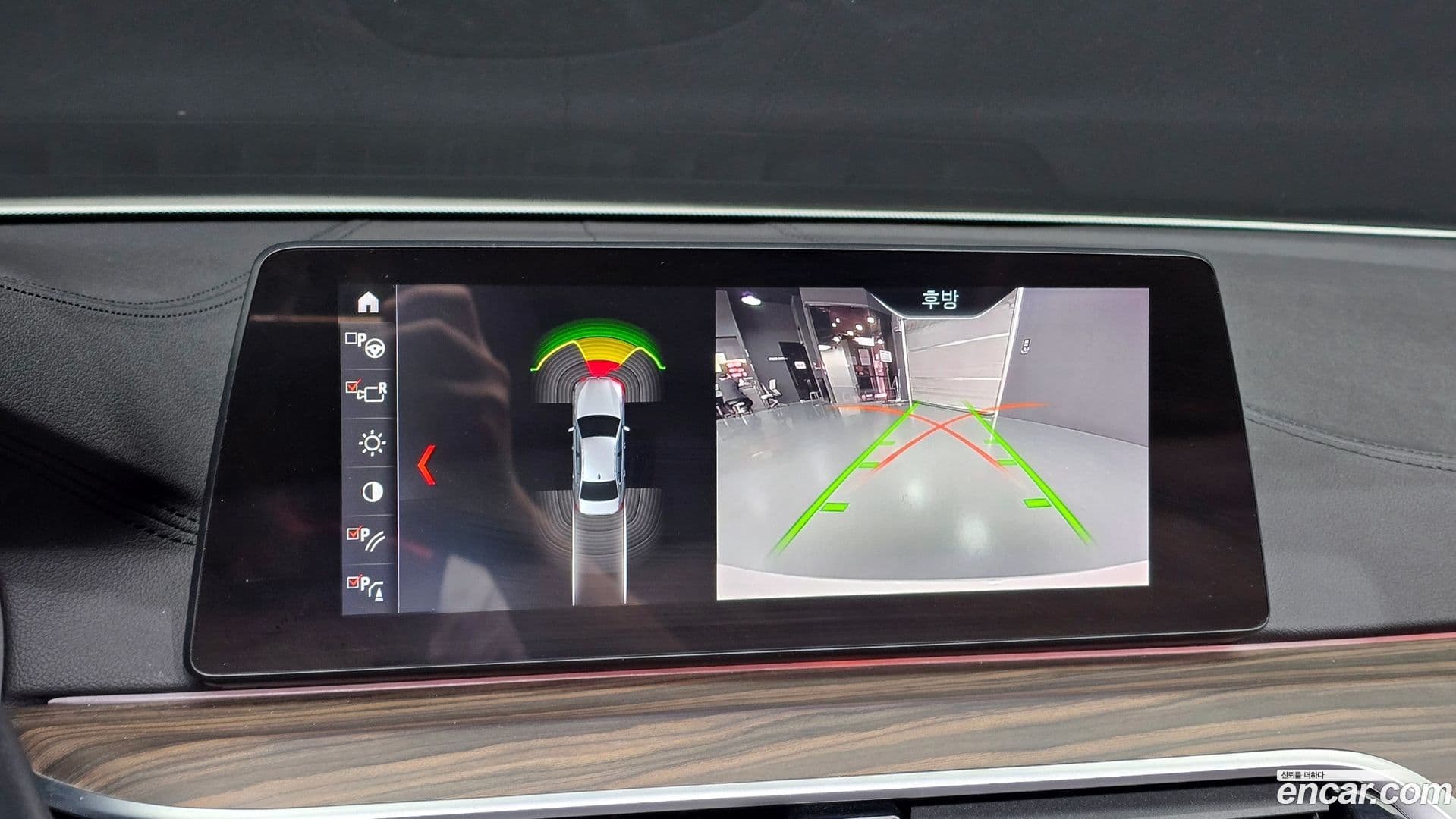 Main__Slider__Photo:5-Series BMW 2019.9-14