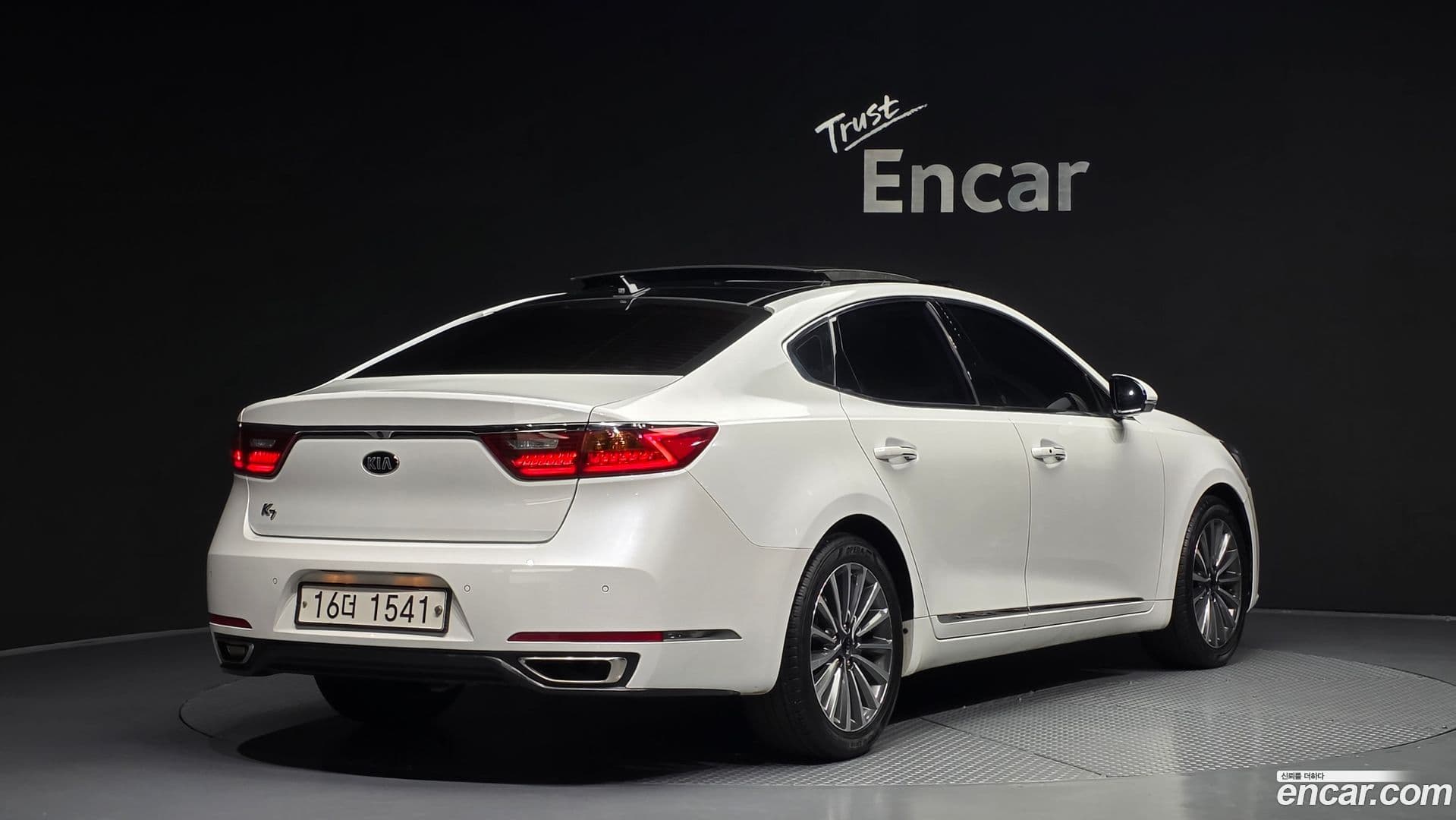 Main__Slider__Photo:K7 Kia 2017.9-1