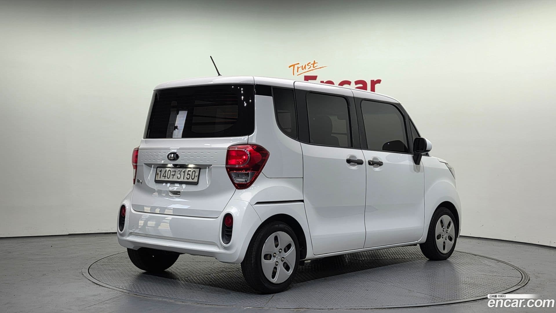 Main__Slider__Photo:RAY Kia 2018.6-1