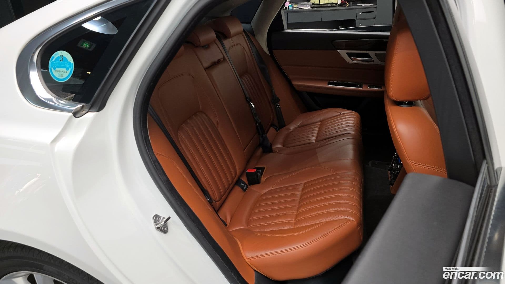 Main__Slider__Photo:XF Jaguar 2019.8-11