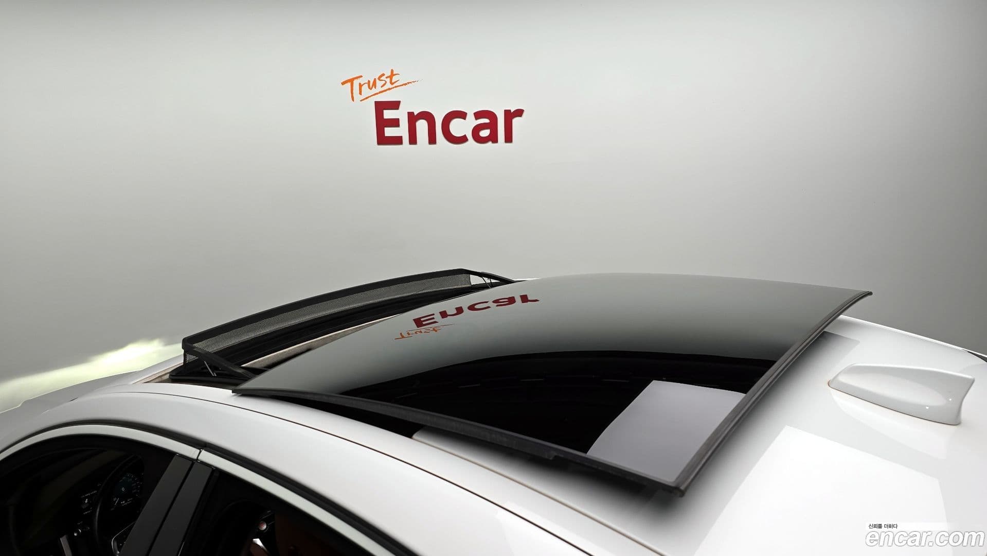 Main__Slider__Photo:XF Jaguar 2019.8-18