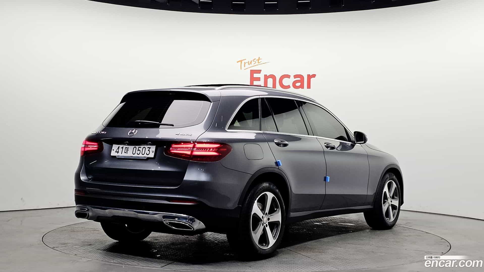 GLC-Class Mercedes-Benz 2016.5-OUTER-002