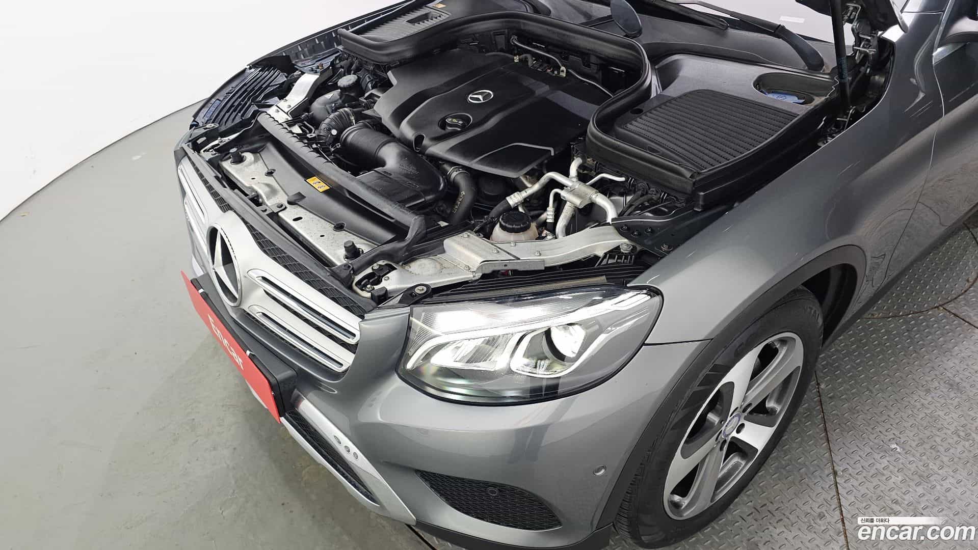 GLC-Class Mercedes-Benz 2016.5-OUTER-006