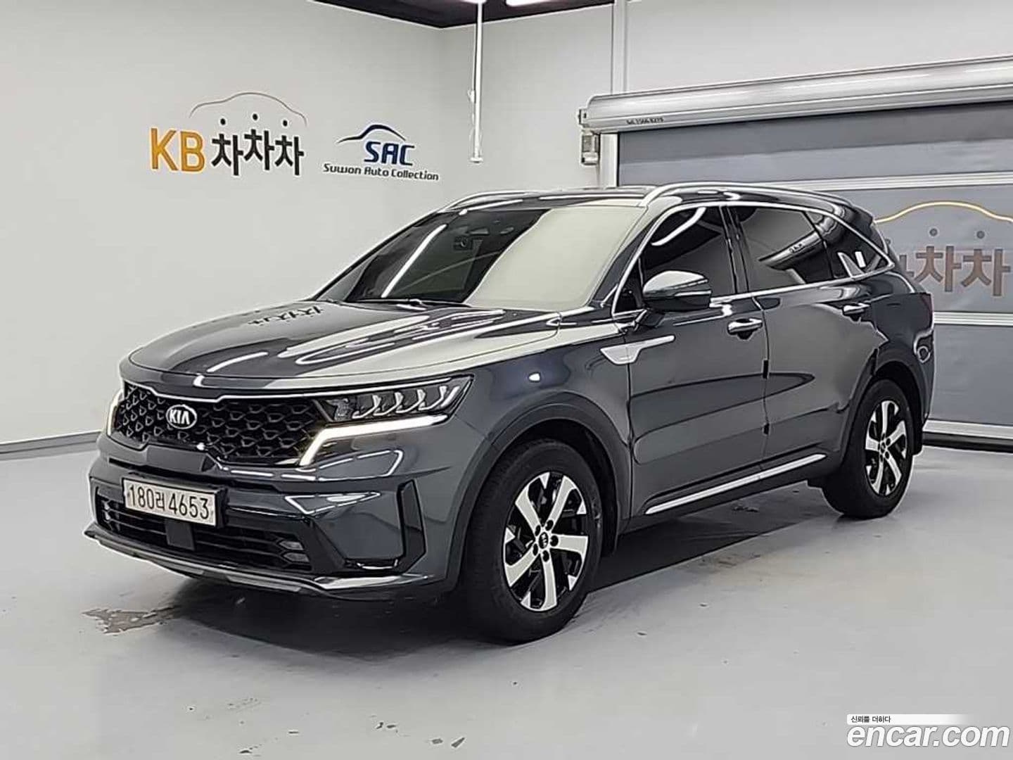 Main__Slider__Photo:Sorento Kia 2021.2-0