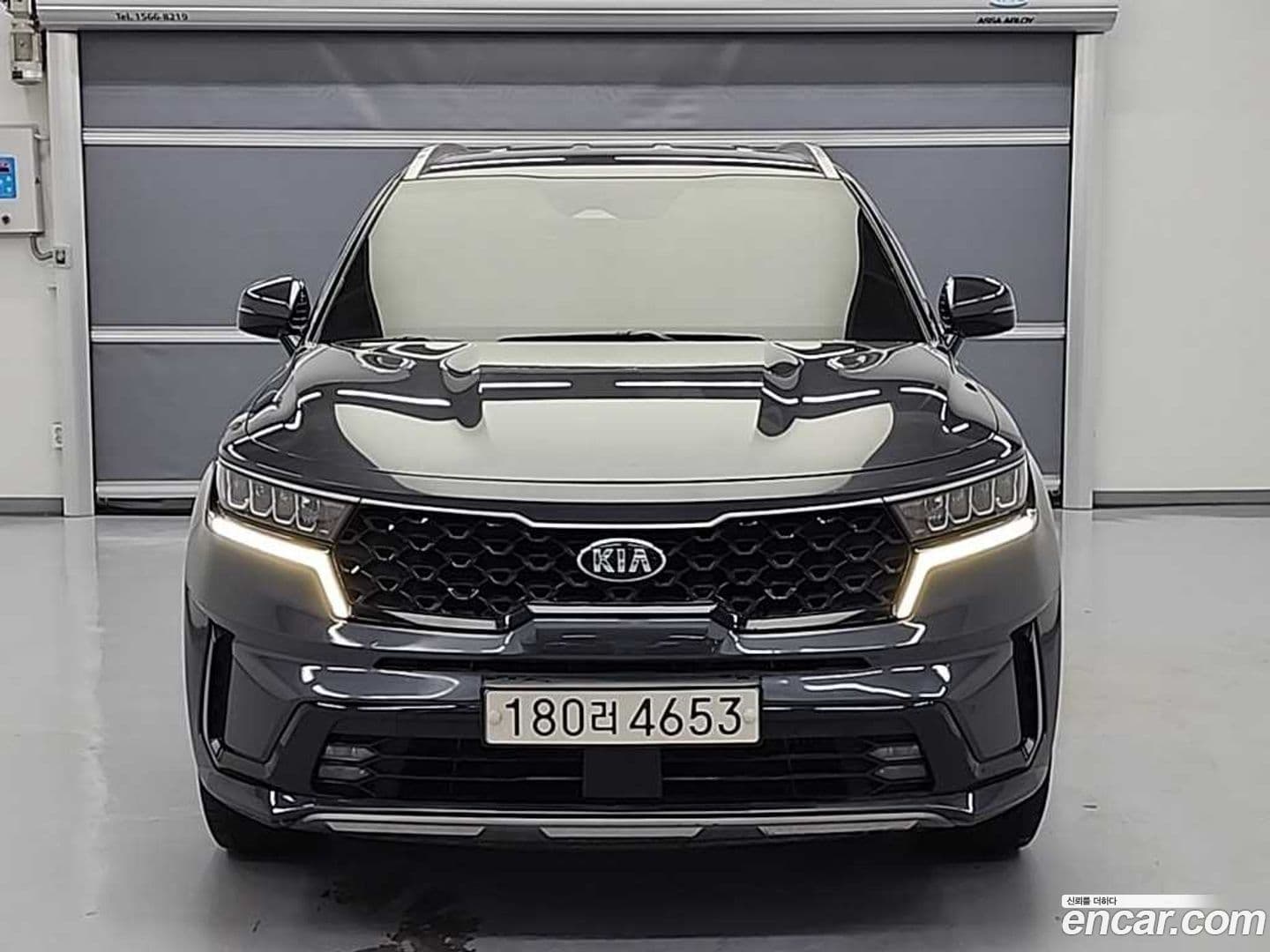 Main__Slider__Photo:Sorento Kia 2021.2-1