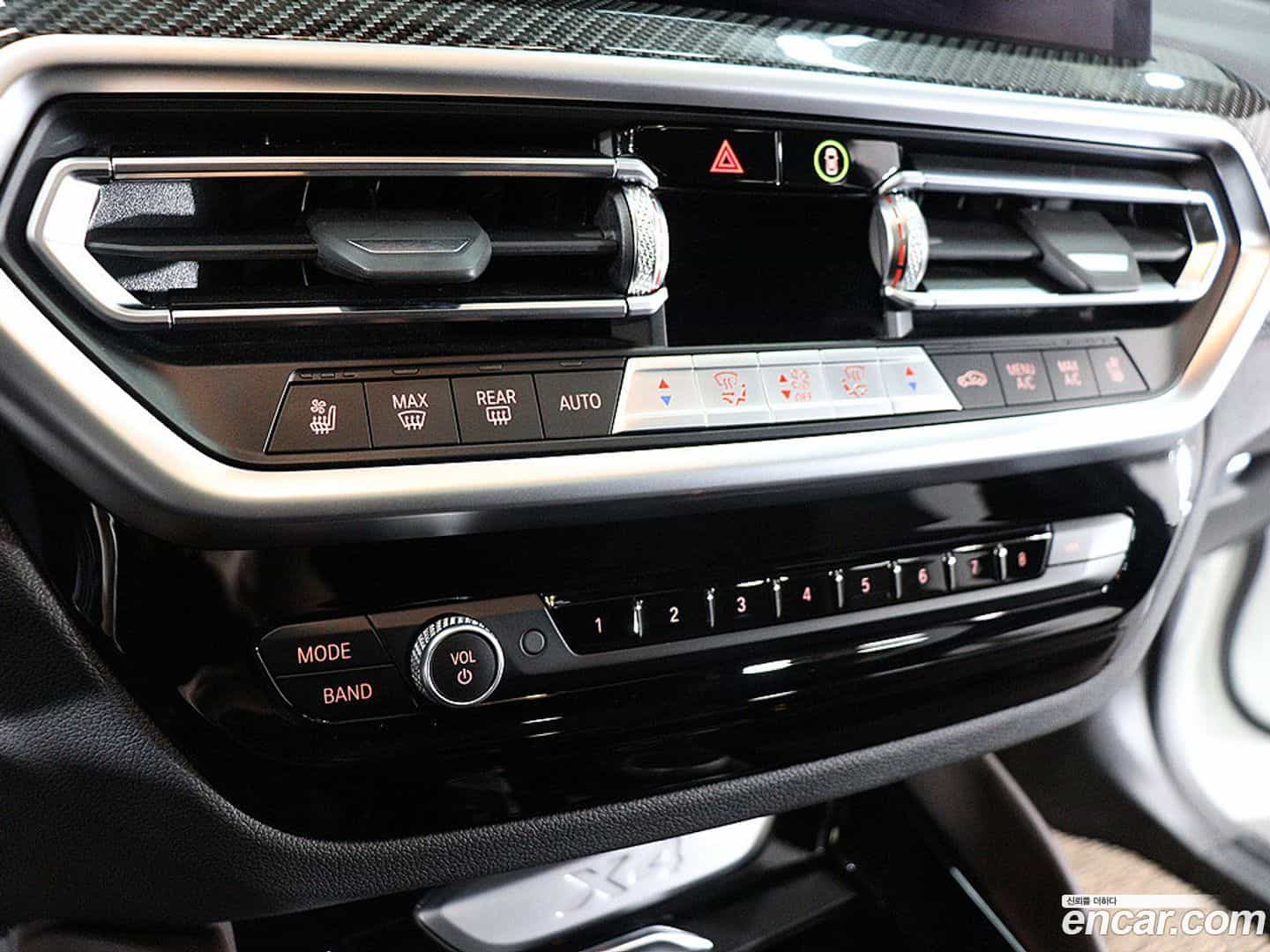 X4 BMW 2023.10-INNER-010