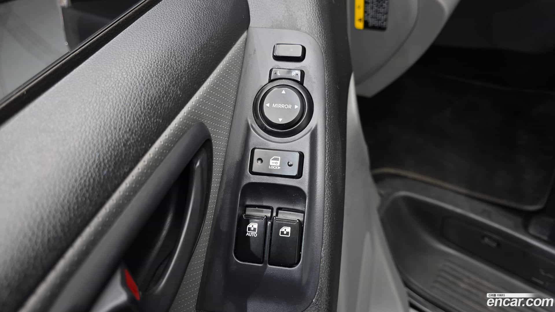 Starex Hyundai 2019.0-OPTION-018