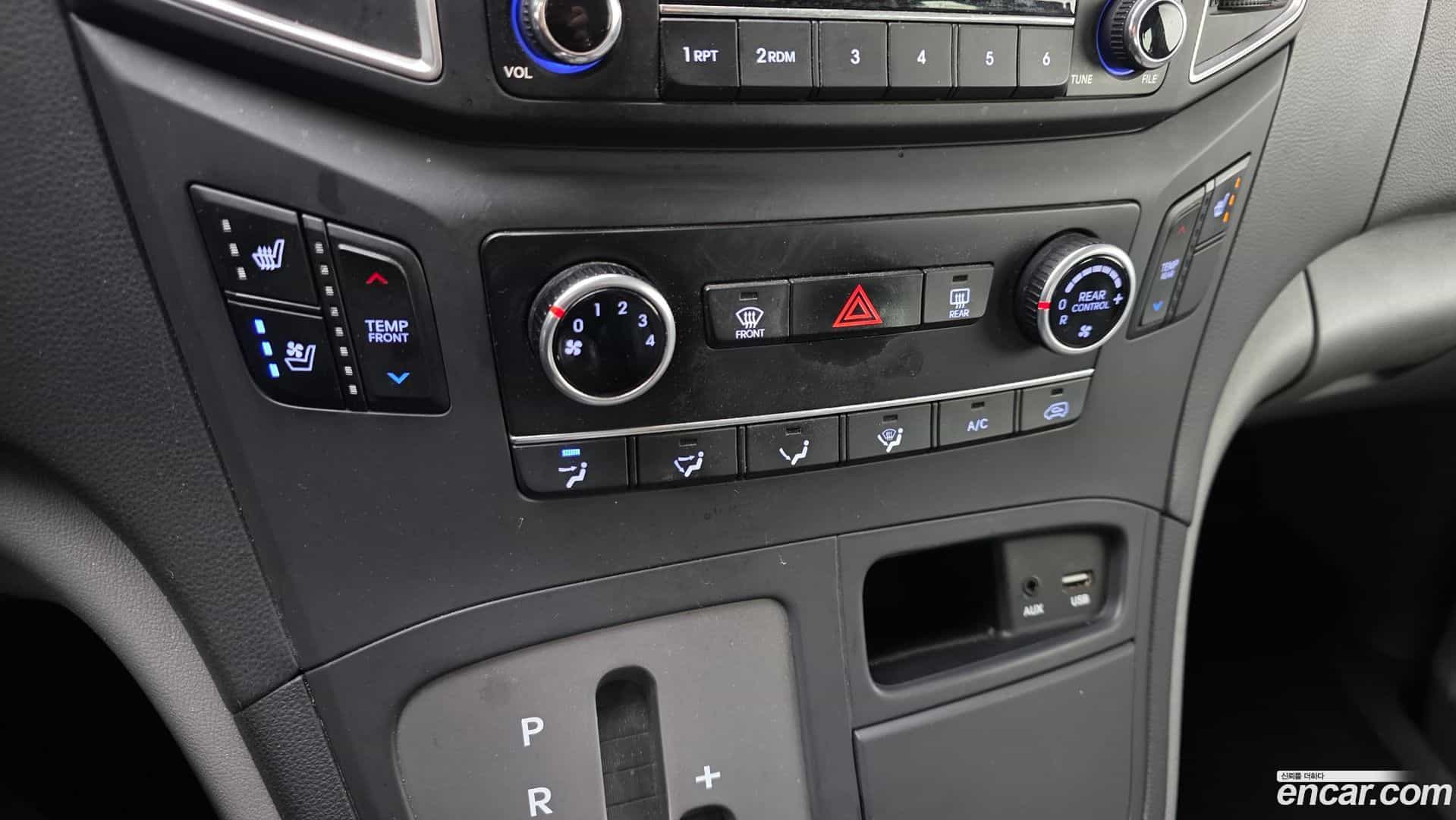 Starex Hyundai 2019.0-OPTION-022