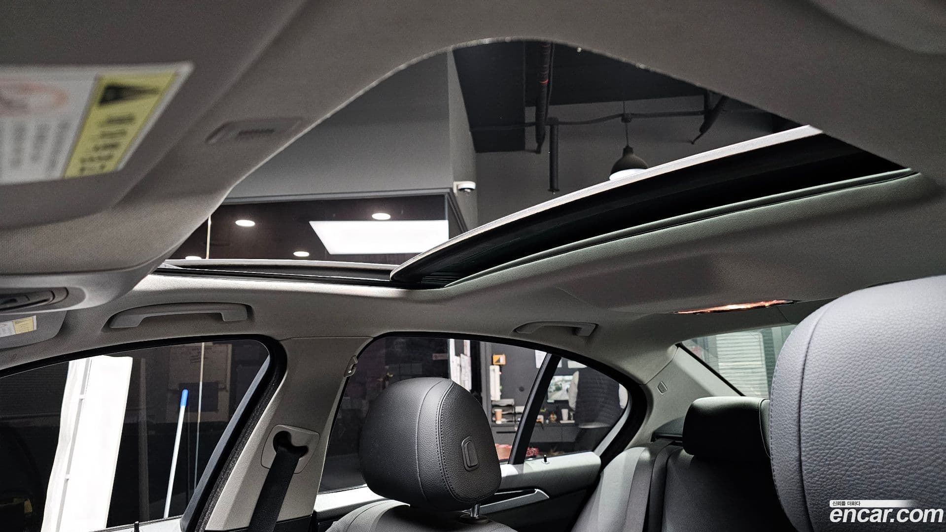 Main__Slider__Photo:5-Series BMW 2016.11-18