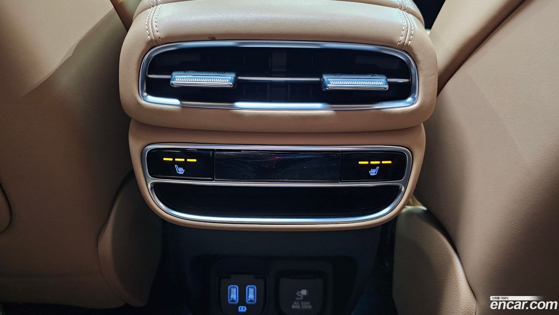 Main__Slider__Photo:GV80 Genesis 2020.5-18