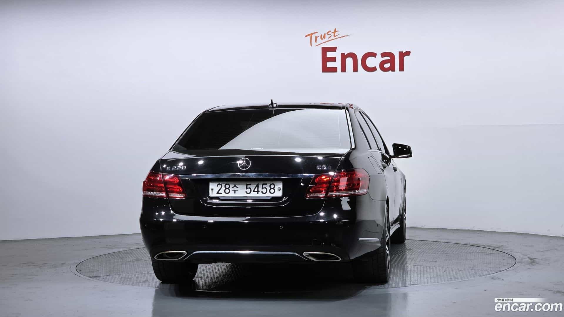 E-Class Mercedes-Benz 2014.0-OUTER-004