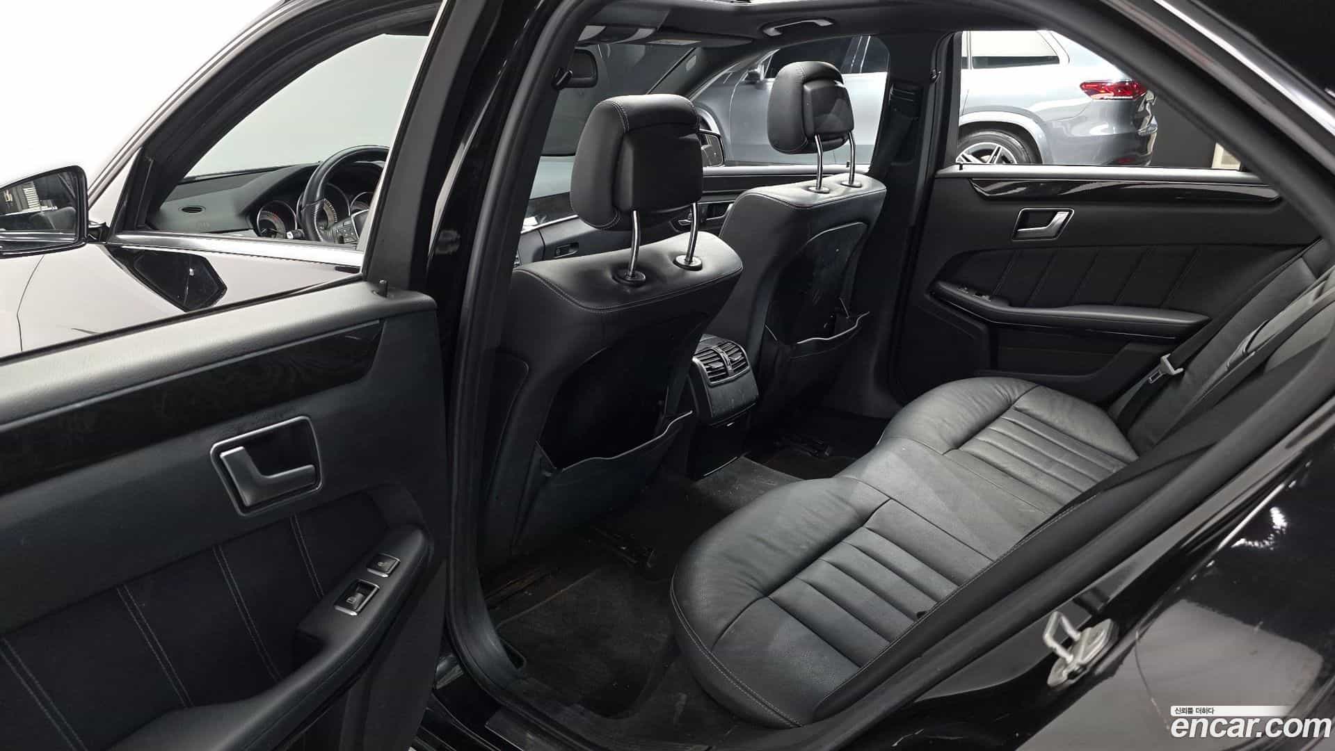 E-Class Mercedes-Benz 2014.0-OPTION-016