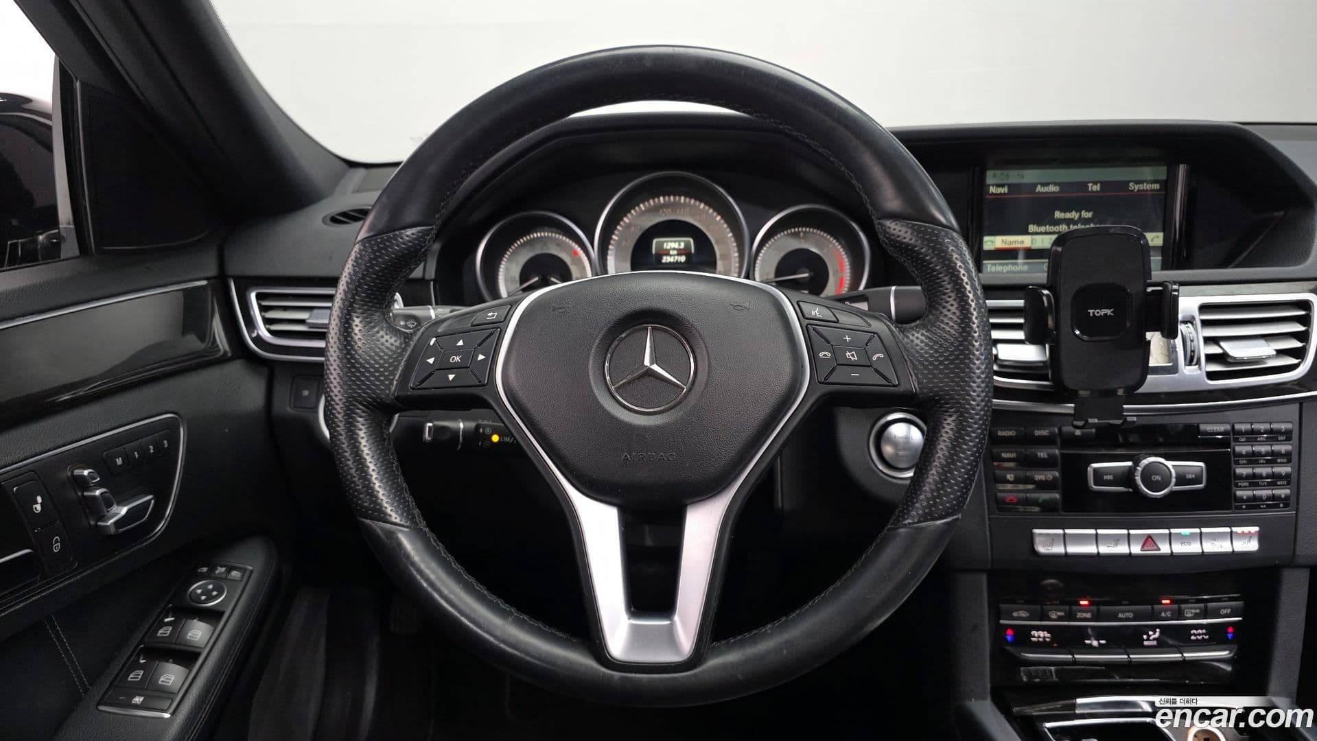 Main__Slider__Photo:E-Class Mercedes-Benz 2014.0-12