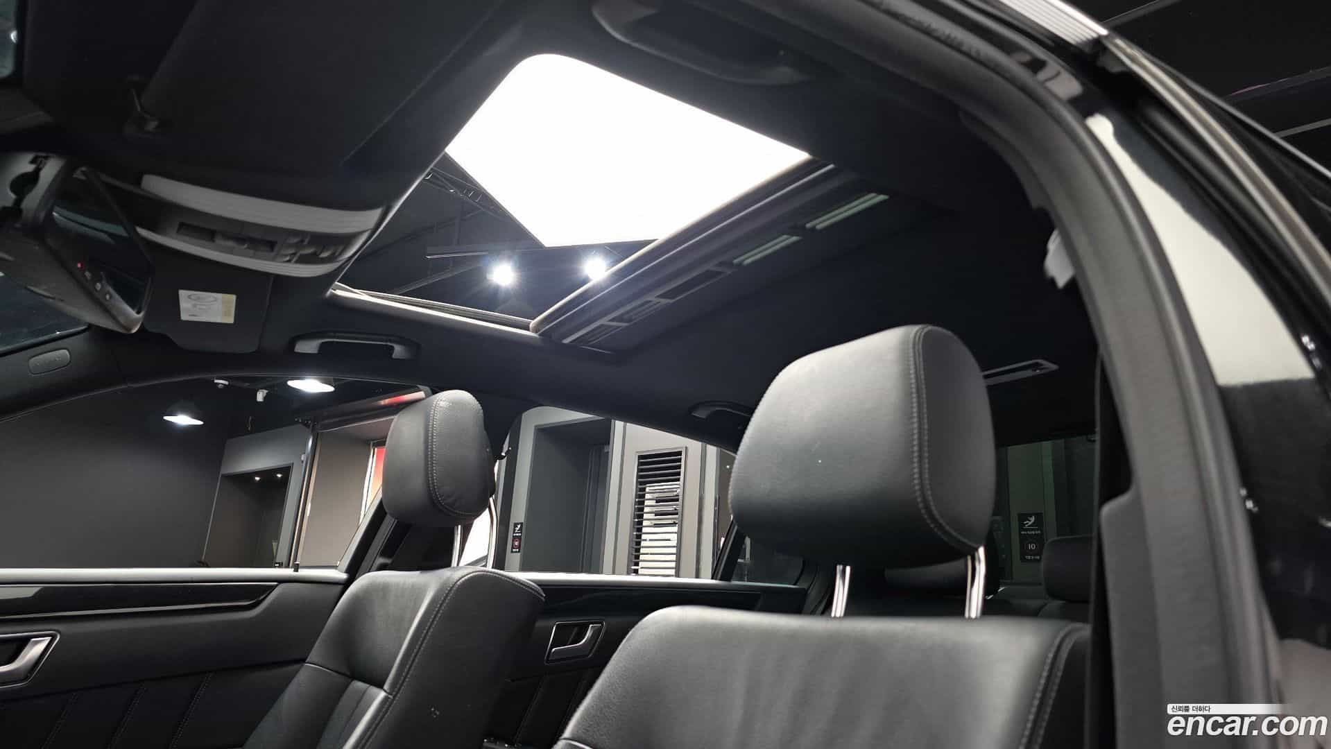 E-Class Mercedes-Benz 2014.0-OPTION-019