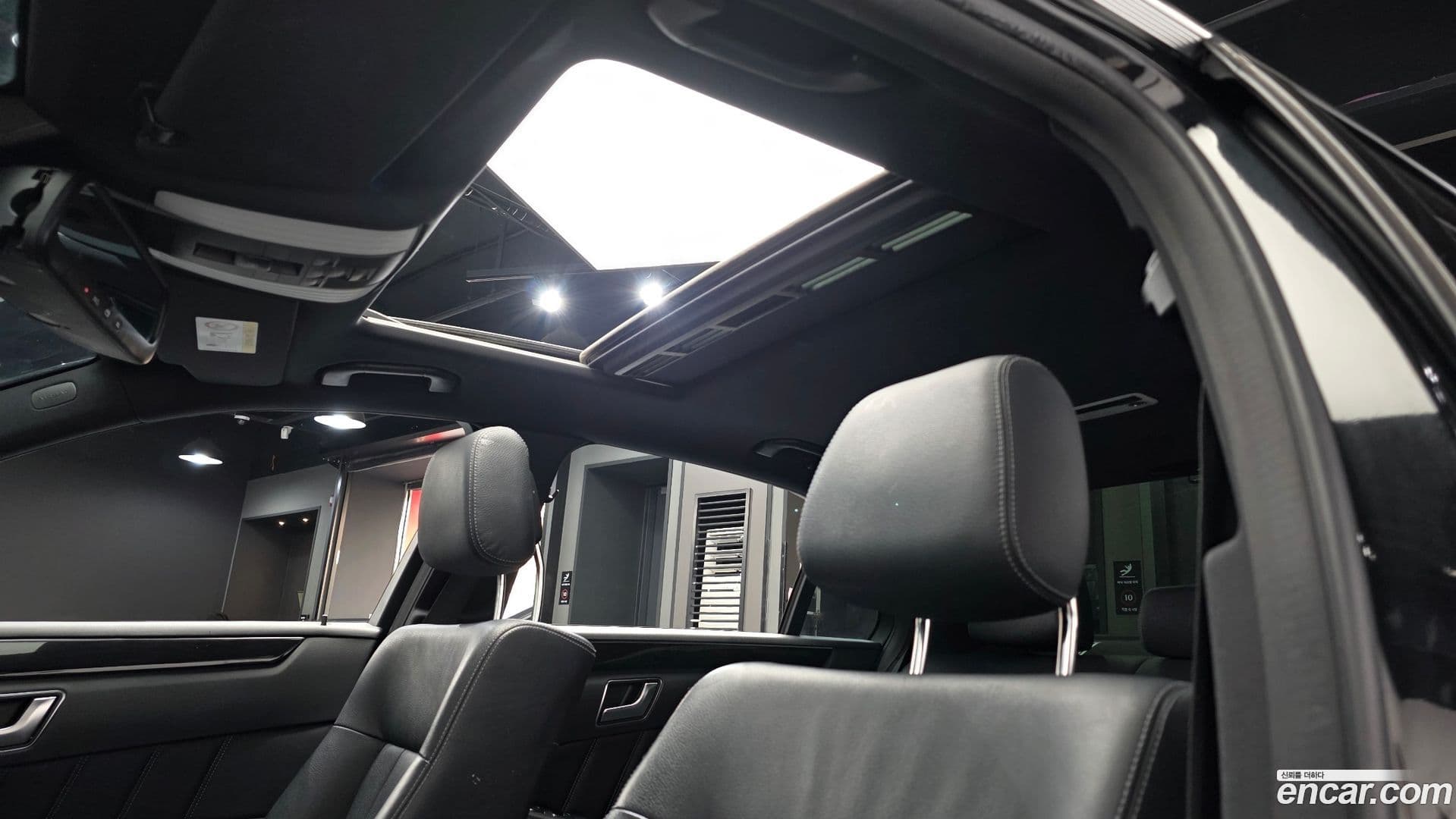 Main__Slider__Photo:E-Class Mercedes-Benz 2014.0-14