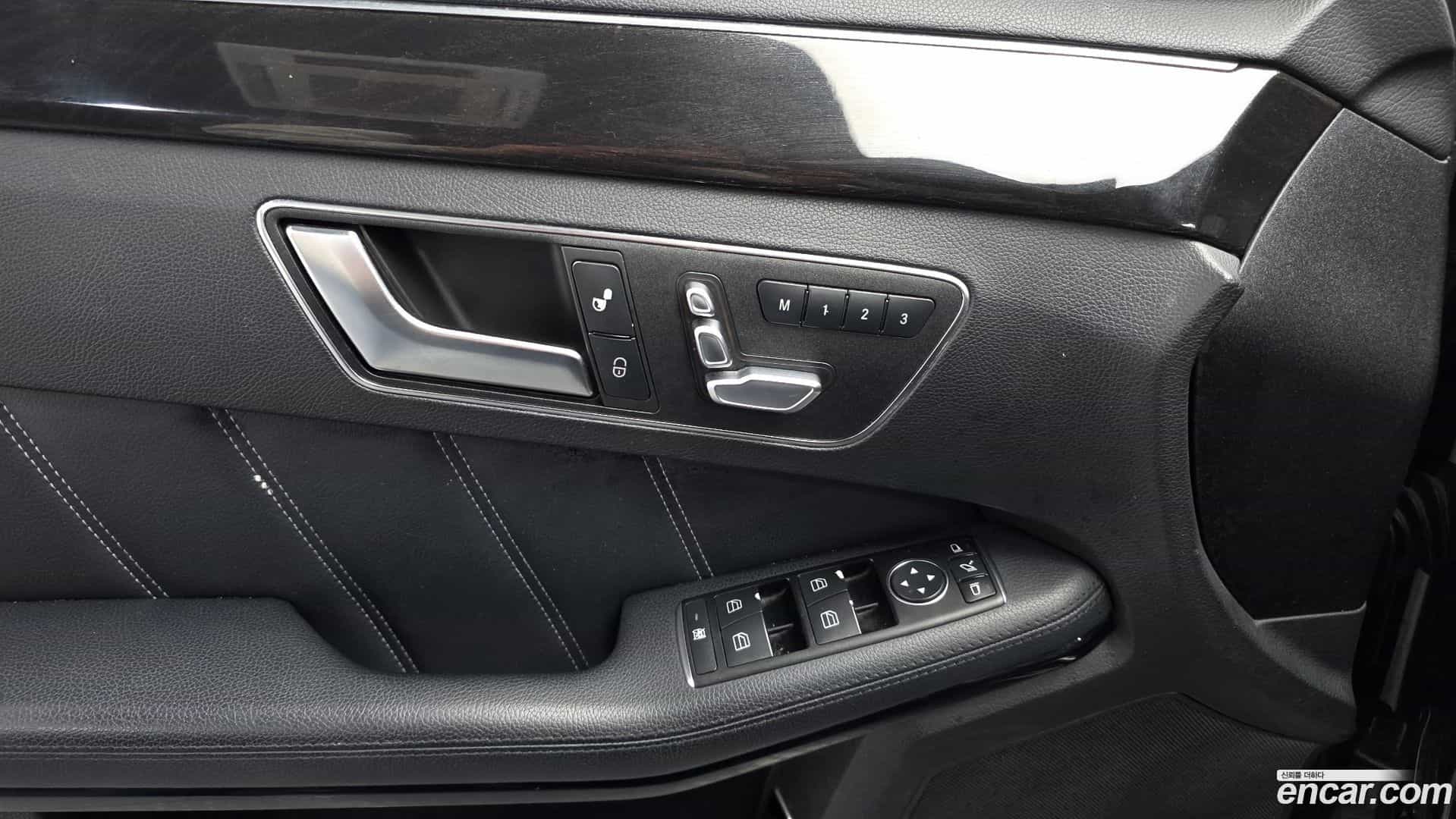 E-Class Mercedes-Benz 2014.0-OPTION-022