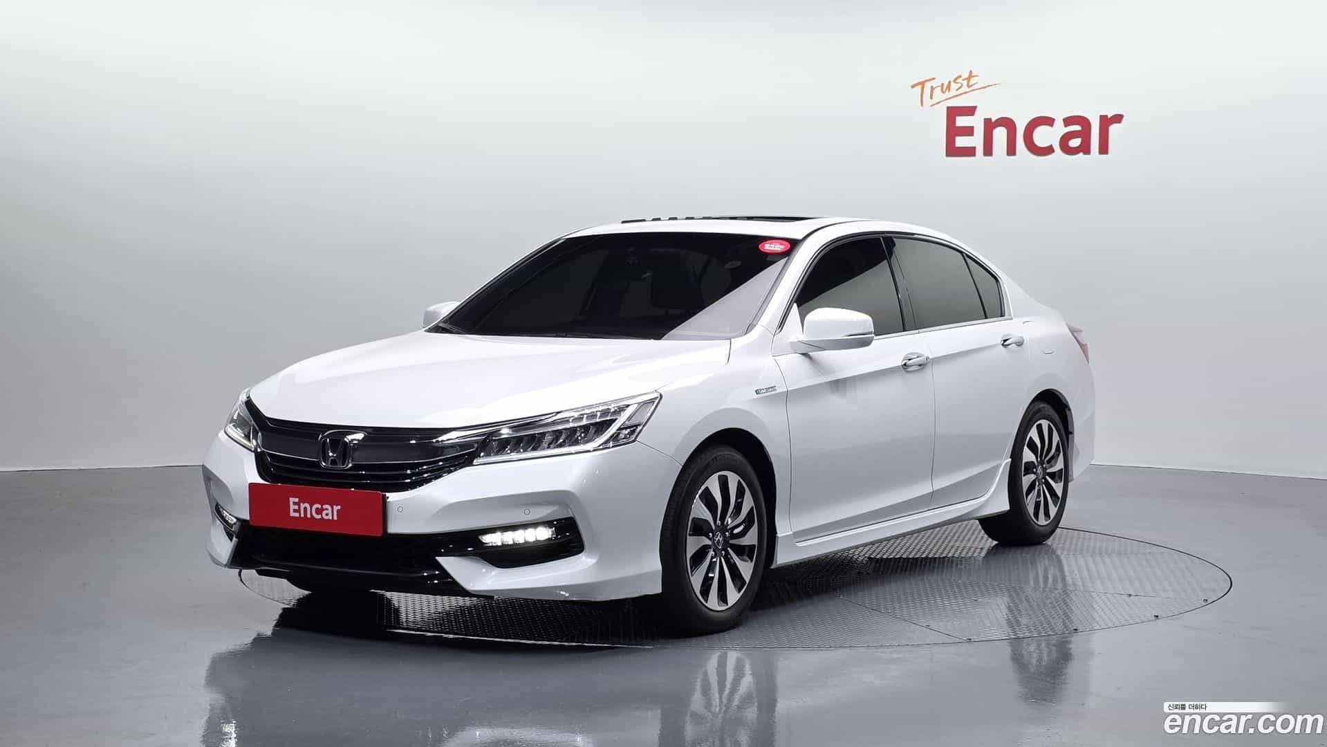 Accord Honda 2017.6-OUTER-001