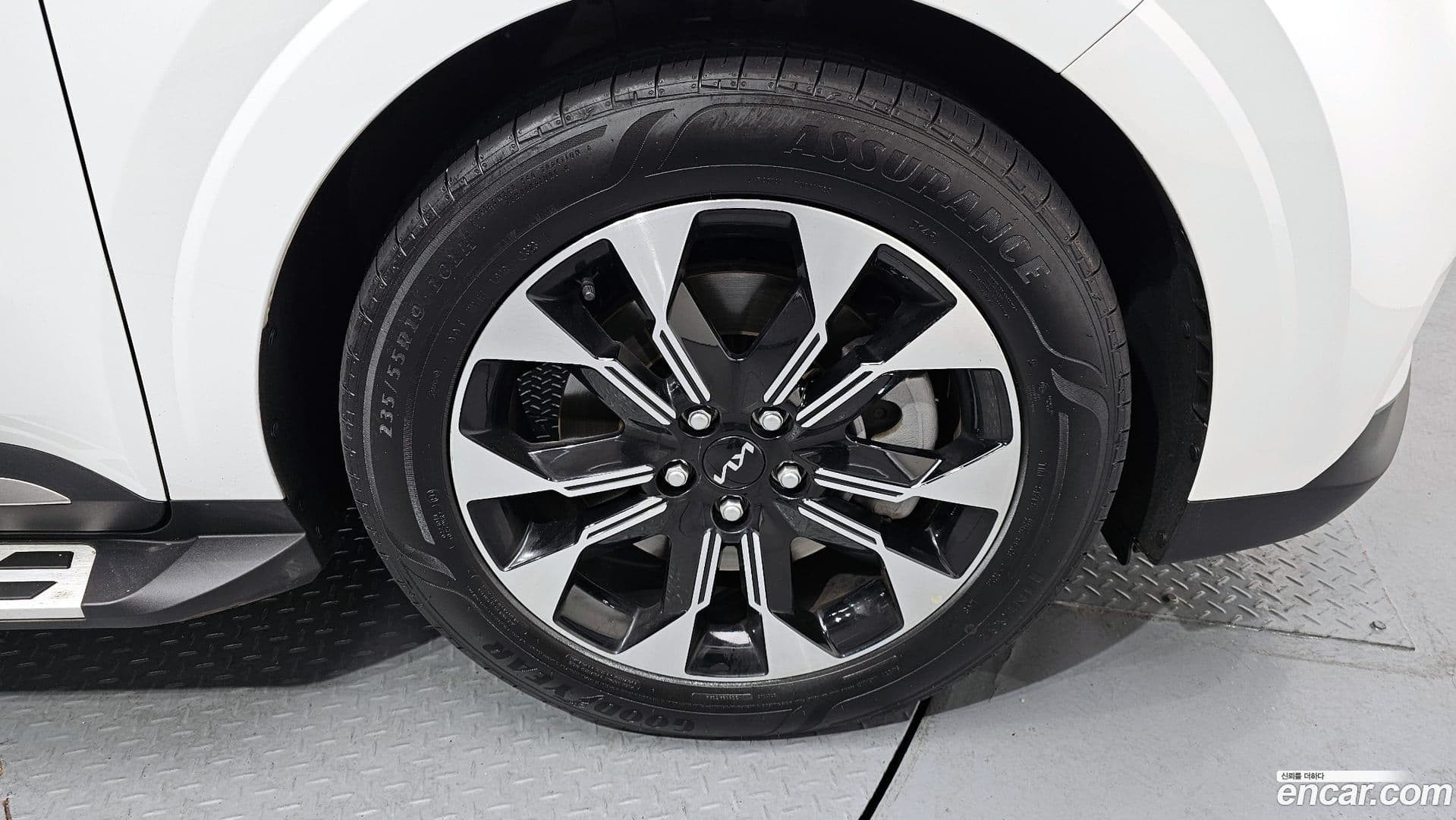 Main__Slider__Photo:Canival Kia 2023.4-4