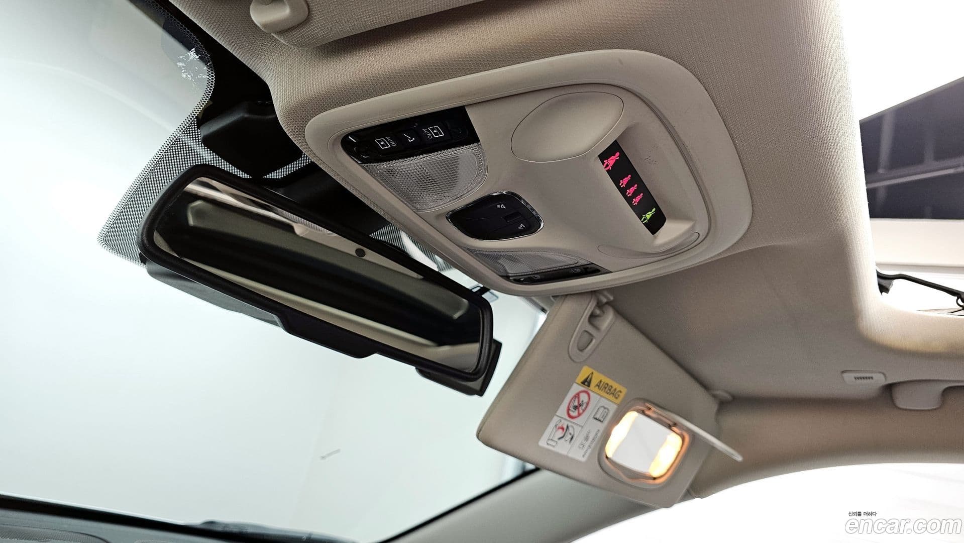 Main__Slider__Photo:Cherokee Jeep 2018.0-17