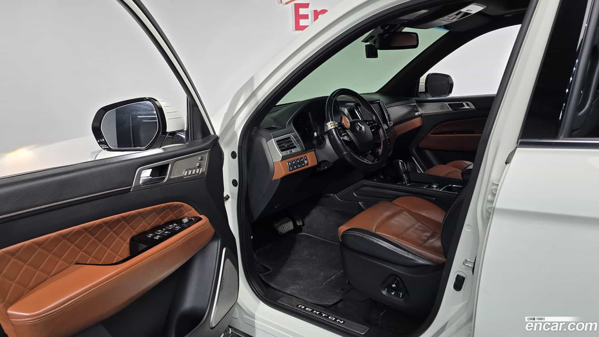 Rexton KG_Mobility_Ssangyong 2017.4-INNER-010